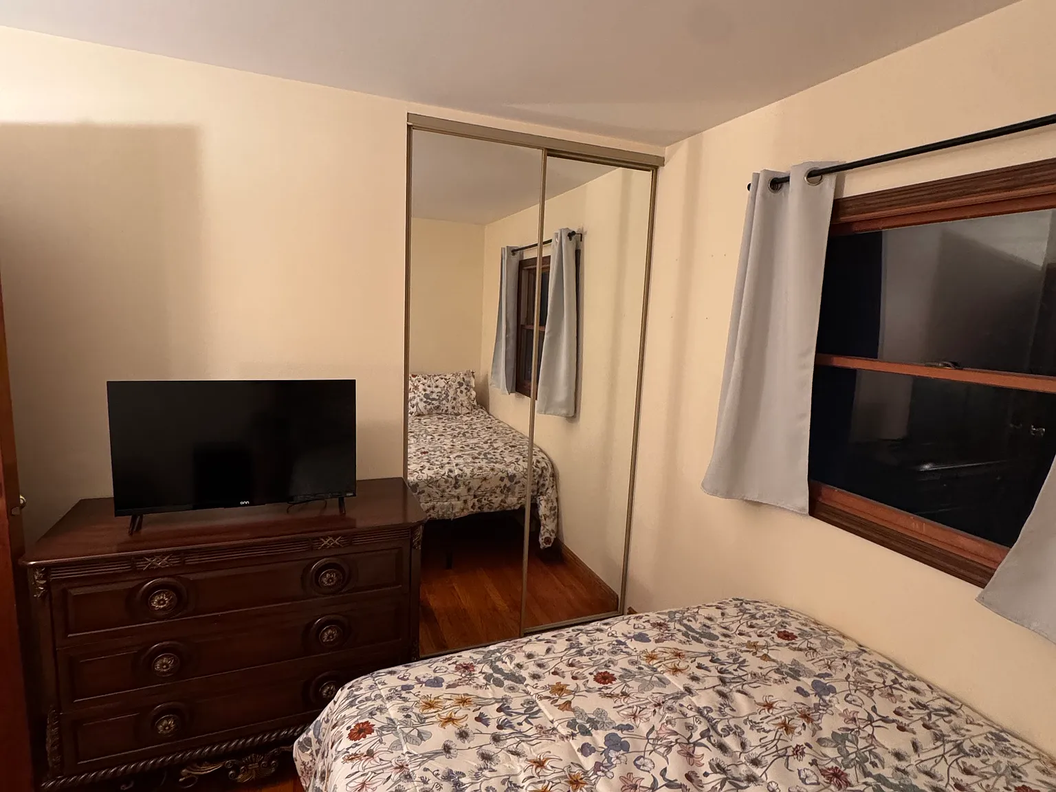 3 bed, 2.5 bath, 1965 sqft, $650 — Photo 2