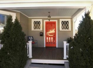 363 Main St, Amesbury, MA 01913