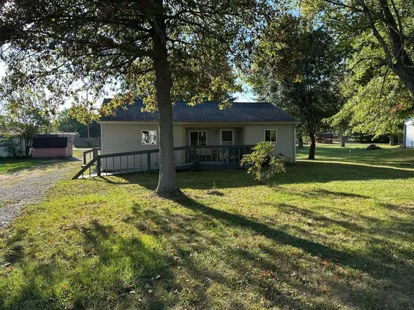 212 Ohio Ave SW, Pataskala, OH 43062