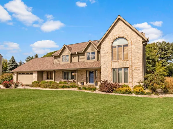 5029 South De Soto COURT, New Berlin, WI 53151