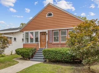 918 Mapleton Ave, Oak Park, IL 60302