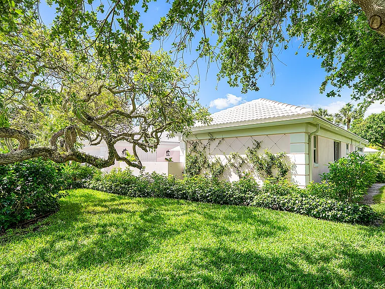 4419 Sanderling Cir E — Photo 39