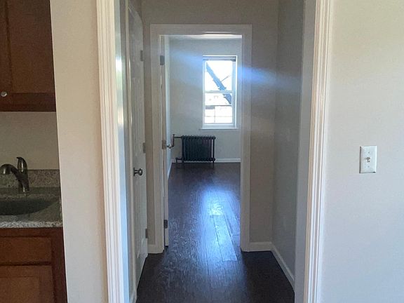 3rd image of 641 Lincoln Ave APT 35