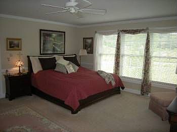 3rd image of 6155 Shapleigh Dr
