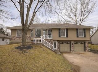 5620 N Mayview Ave, Kansas City, MO 64151