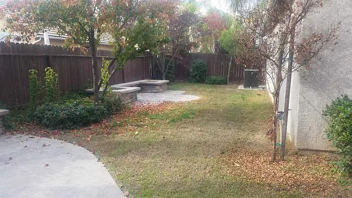E Sarazen Ave — Photo 22