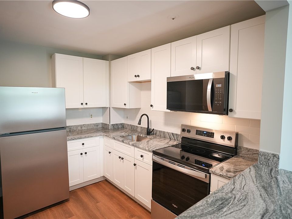1st image of 366 Main St APT 105