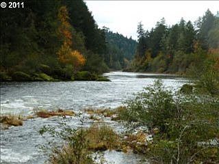 4th image of 23505 N Umpqua Hwy