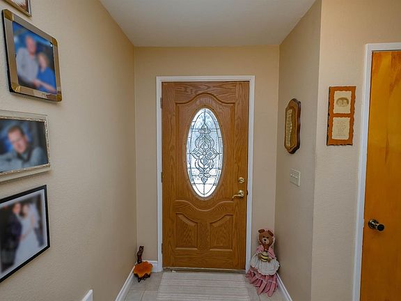 4th image of 1270 E 38th St