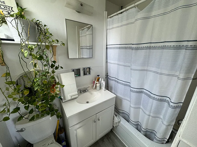 322 Frank St #403 — Photo 8