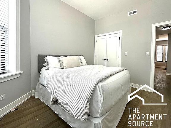 3rd image of 3836-38 N Wilton Ave #1