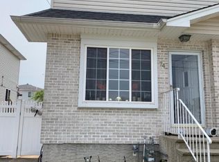 74 Vulcan St, Staten Island, NY 10305