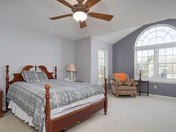 5th image of 4748 Pineview Dr
