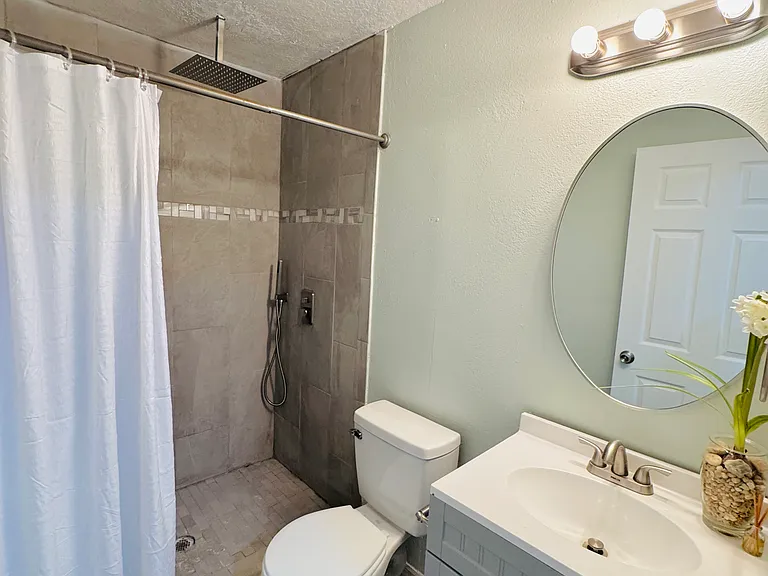 1683 Fricke Ave — Photo 11