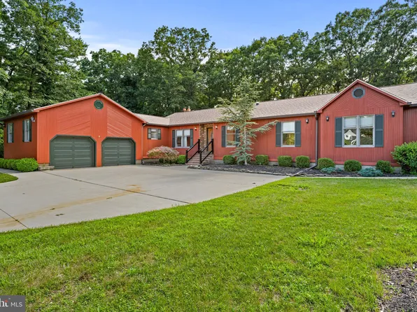 1230 Venezia Ave, Vineland, NJ 08361