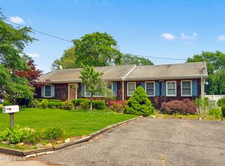 326 Oxford Ln, Point Pleasant Beach, NJ 08742