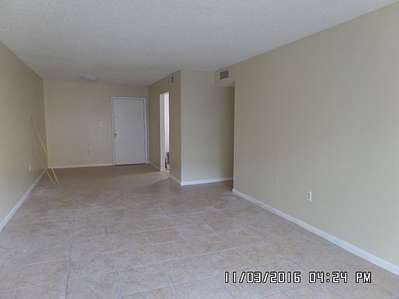 3rd image of 3610 NW 21st St APT 214