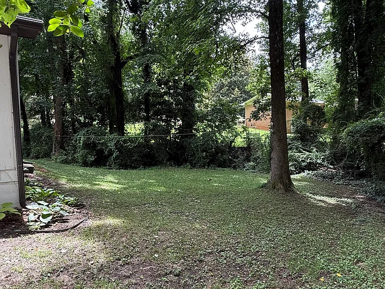2372 Lakewood Dr NW — Photo 23