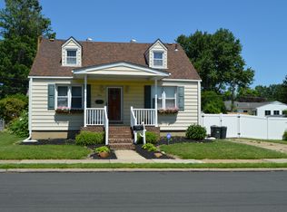 542 Clymer Ave, Morrisville, PA 19067