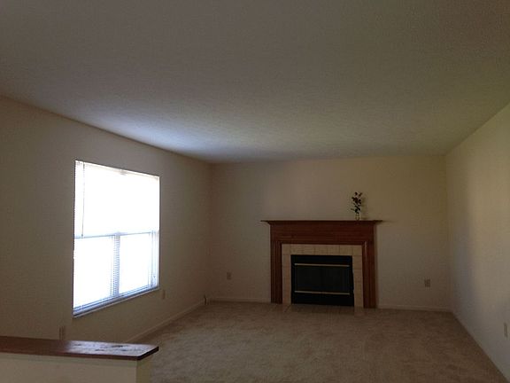 3rd image of 7770 Hathaway Park Ct