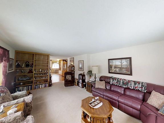 5th image of 1020 Campbell Ave