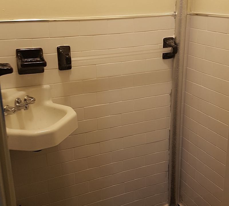 1st image of 260 Hawthorne St APT A1
