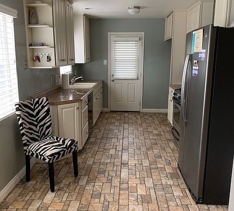 2nd image of 3342 Sierra Ave