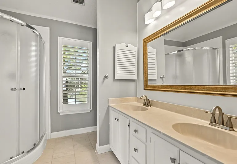 1382 Center Lake Dr — Photo 23