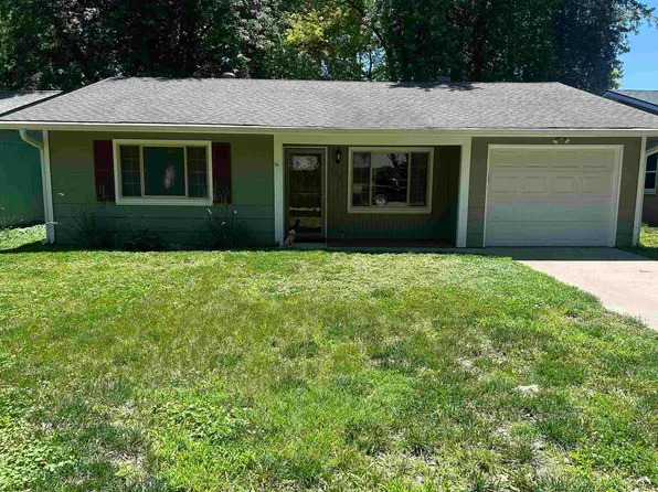 328 Lyon St, Lawrence, KS 66044