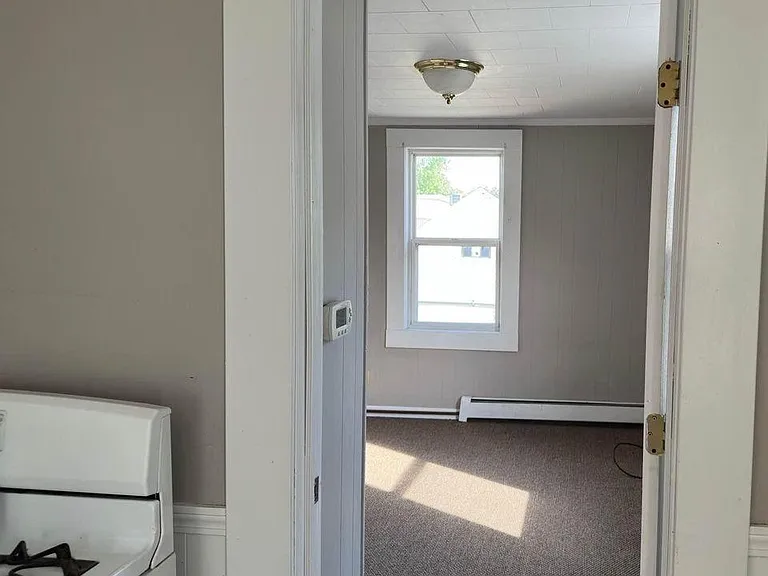 85 Parker St #2 — Photo 6