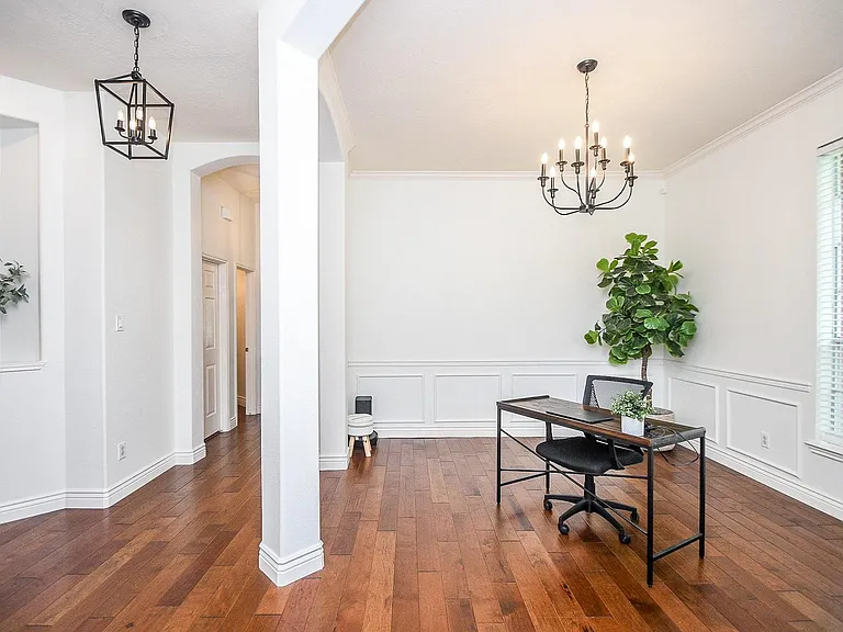 7219 Colony Bend Ln — Photo 15