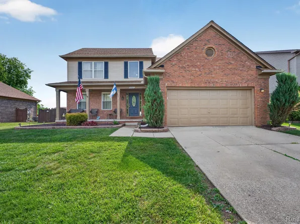 27681 Mill Creek Dr, Trenton, MI 48183