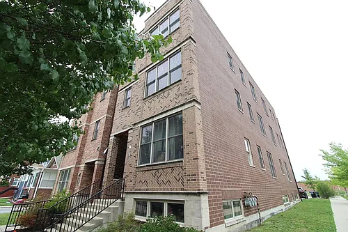 4622 W Schubert Ave #1 Photo 1