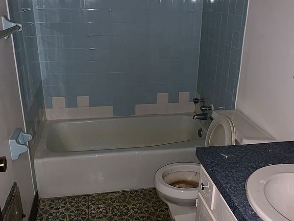 5th image of 2311-2333 Ansley St #8