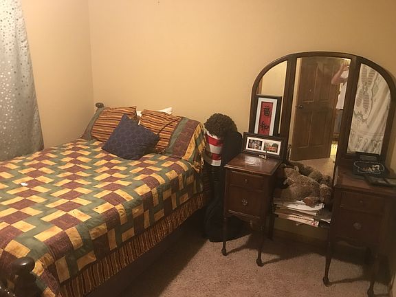 5th image of 747 Reshaw Cir