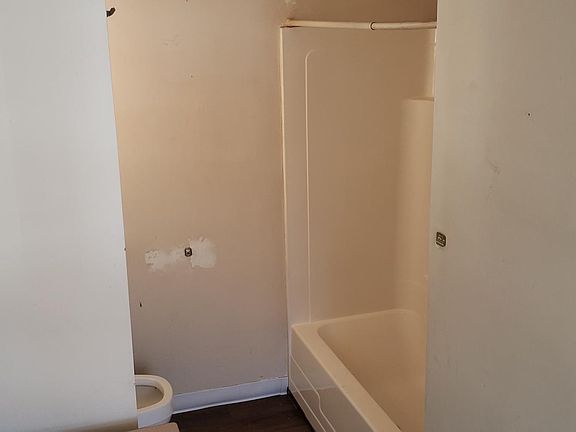 2nd image of 59 Ash St #C