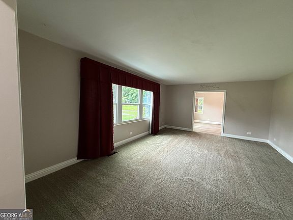 4th image of 706 Hill St