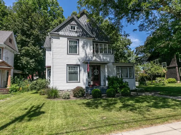 904 W Church St, Elmira, NY 14905