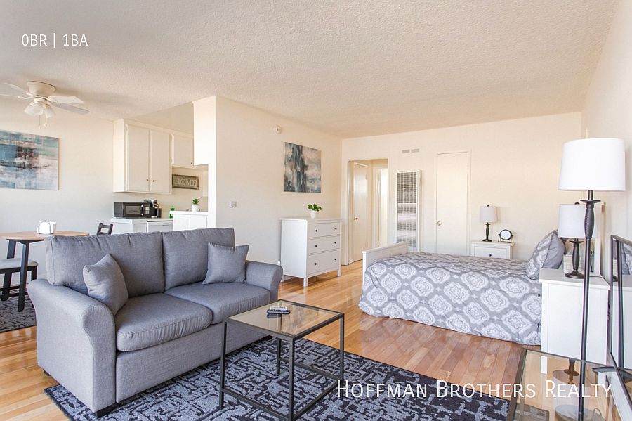 1st image of 725 N Hayworth Ave #7A