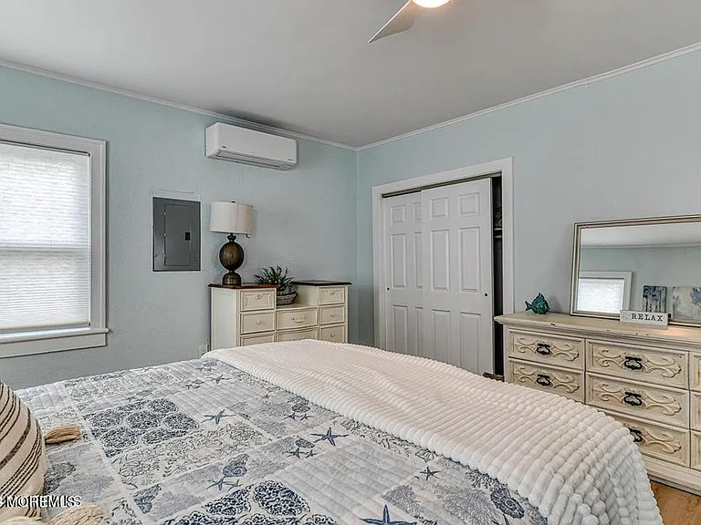 328 Newark Ave #2 — Photo 13