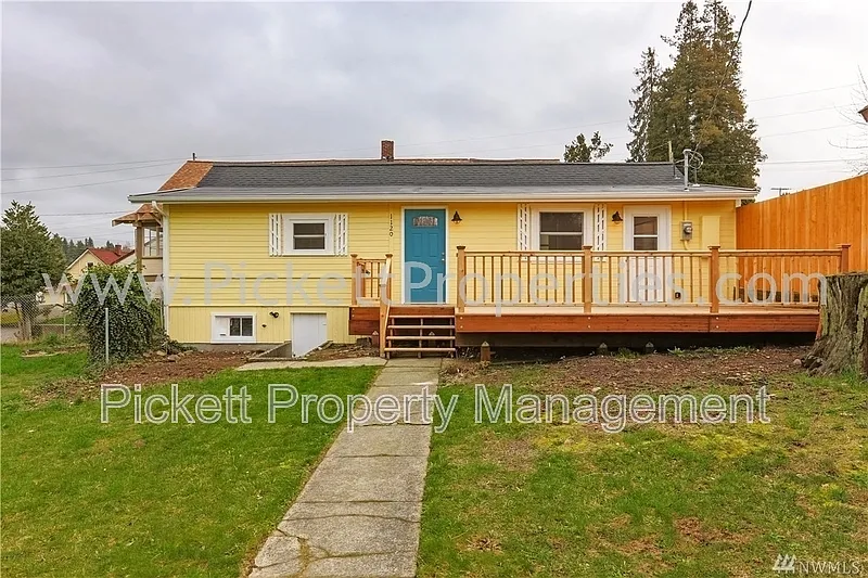 2 bed, 1.0 bath, 1208 sqft, $1,825 — Photo 2