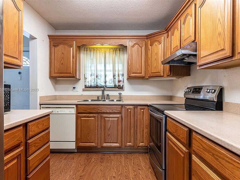 1st image of 560 N Rock Island Rd APT 7