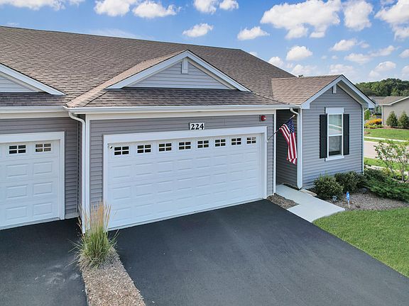 2nd image of 224 Sussex Ct