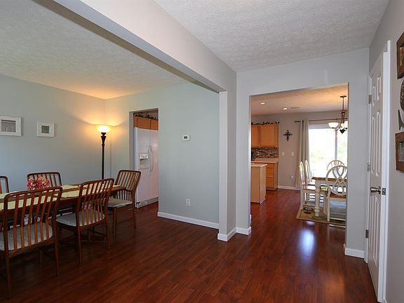 3rd image of 794 Owls Nest Ct