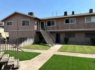 1150 Tollhouse Rd, Clovis, CA 93612