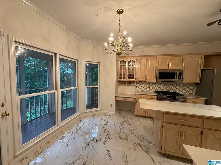 2512 Christie Cir — Photo 37