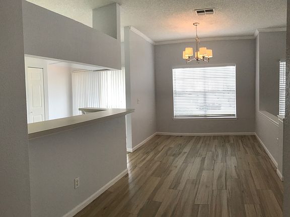 4th image of 316 Arbor Lakes Cir