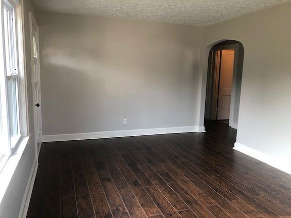 3rd image of 523 E Highland Ave