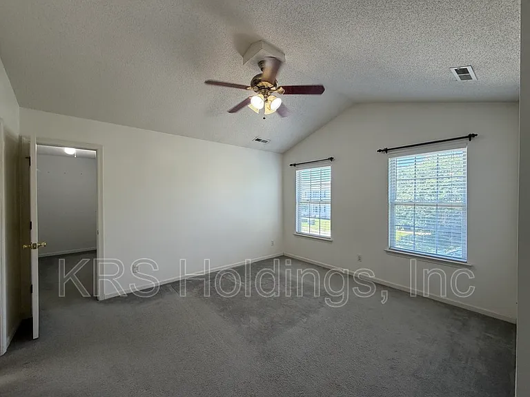 3503 Sedgefield St — Photo 8