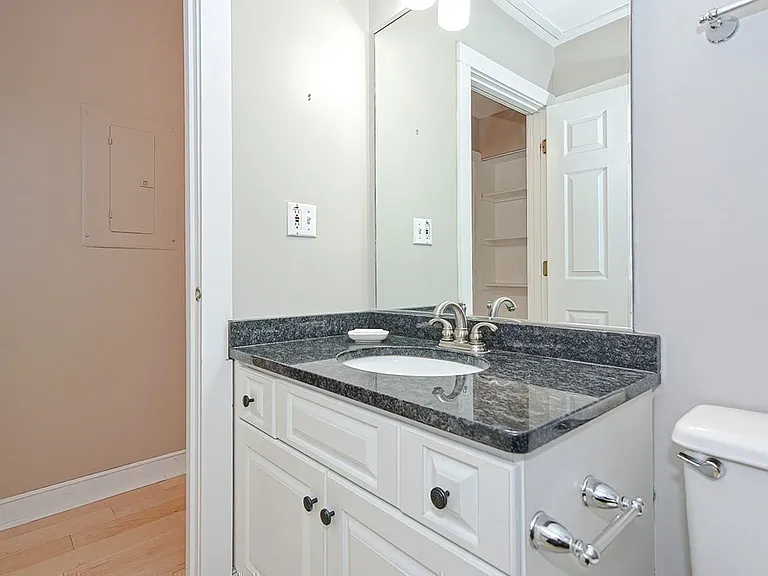 14 Sanford St #29 — Photo 20